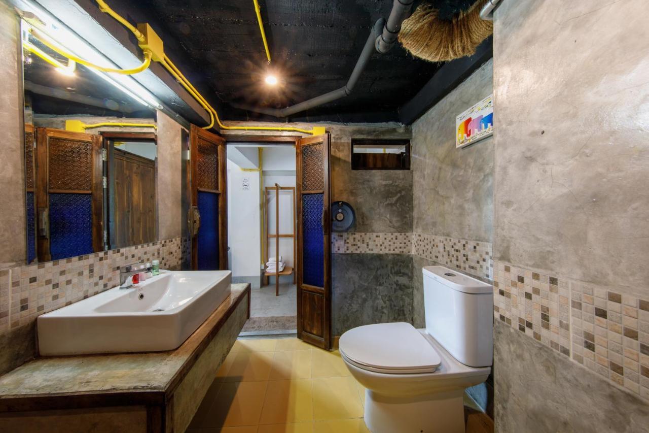 Mesa Guesthouse Chiang Mai Extérieur photo